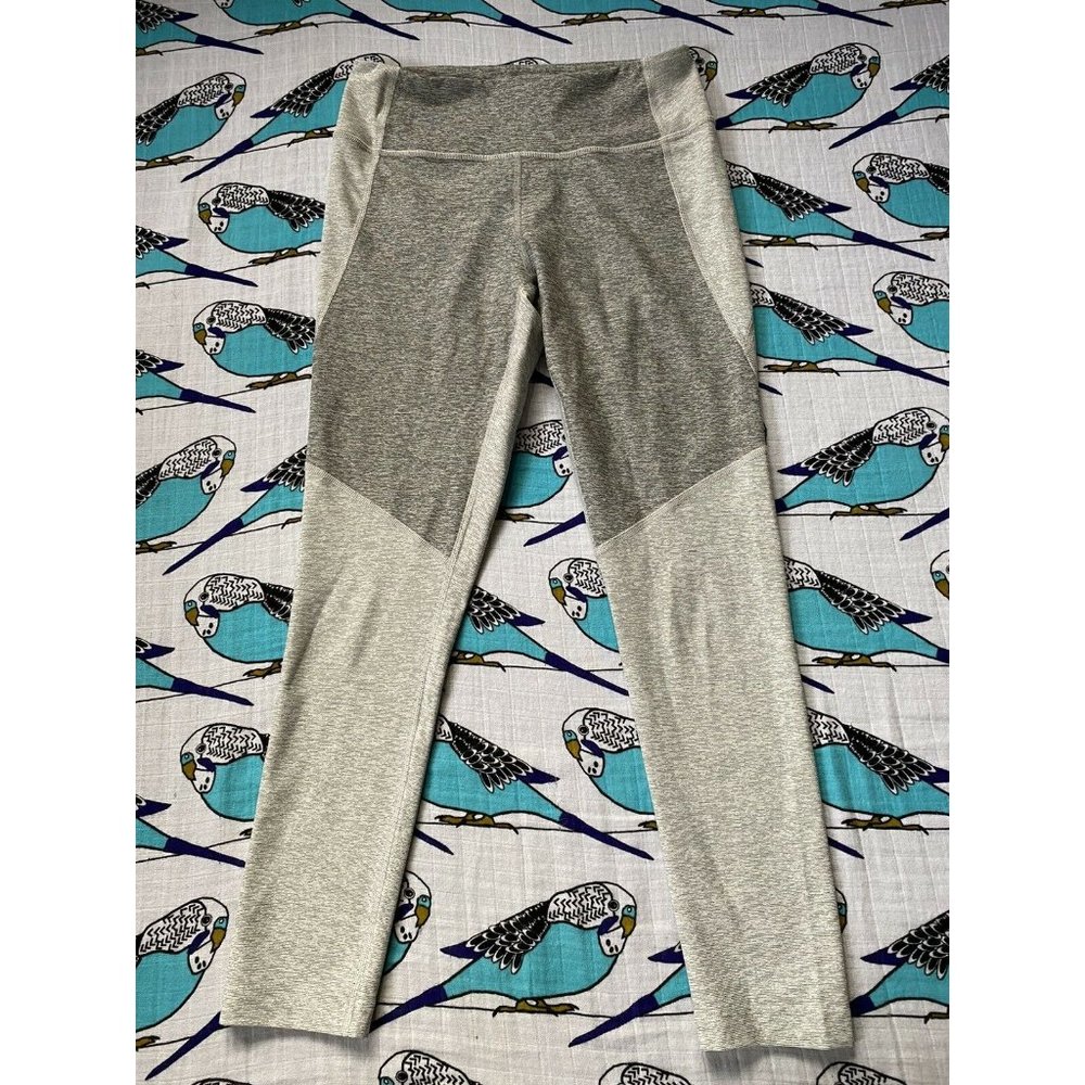 Outdoor Voices Size Small Womens Leggings Gray Two Tone Color Block 7/8 Length